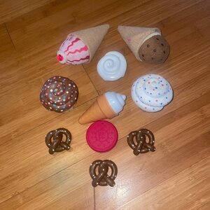 Assorted Play Food Set with Ice Cream and Pretzels
